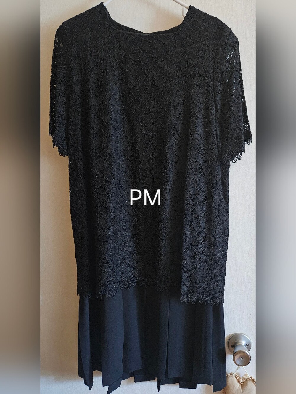 Black Lace Short-Sleeve Women's Top